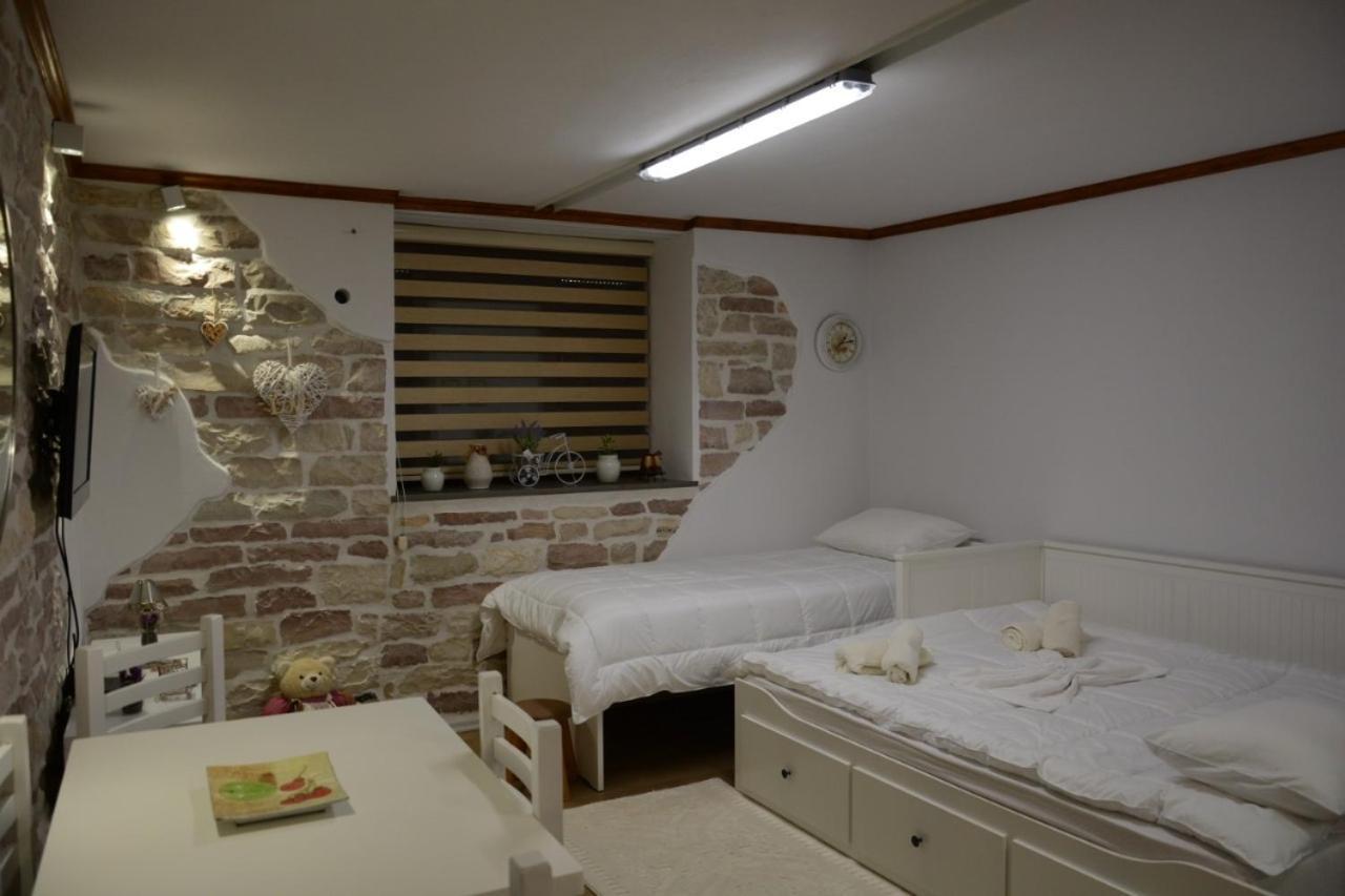 Solhouse Apartment Gjirokastër Екстериор снимка